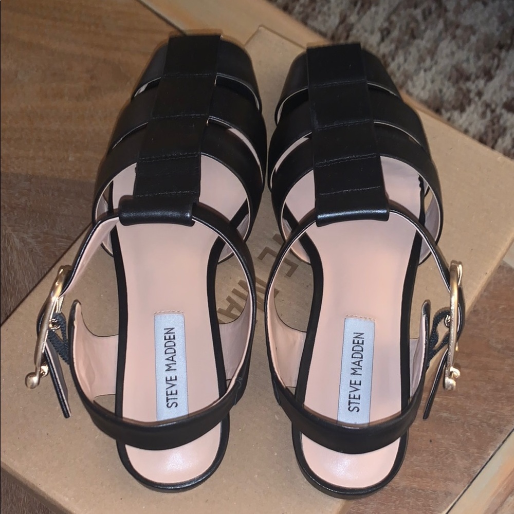 Steve Madden Black Leather Women's Sandal - Picture 4 of 8